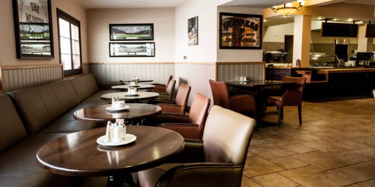 011 Munster Arms D71 3376 1024x512 1 768x384