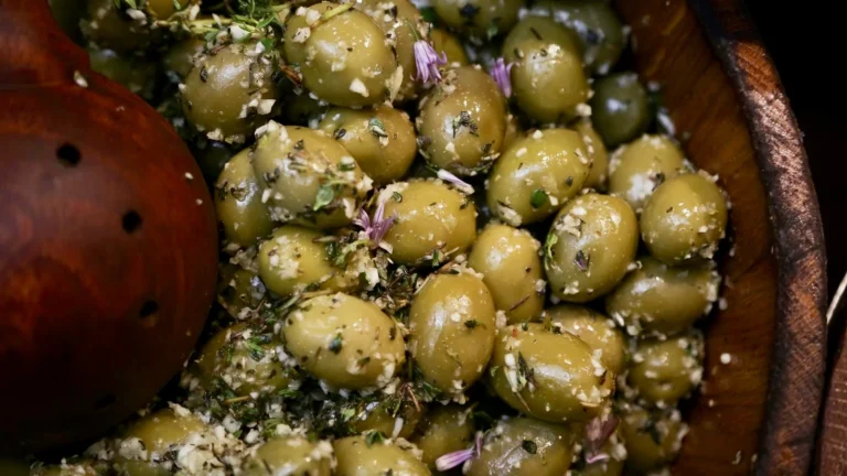 8V7A4044 2048x 768x432