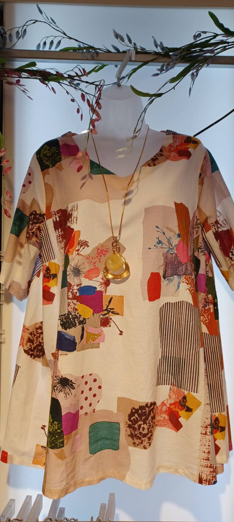 648996722 1486009046860305 2536872088010903486 n 768x1714